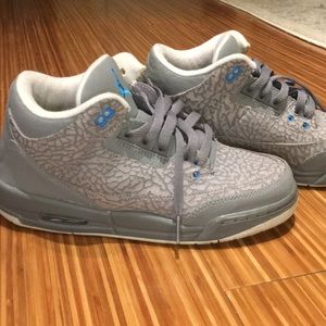 Girls Air Jordan 3 Retro size 4.5Y